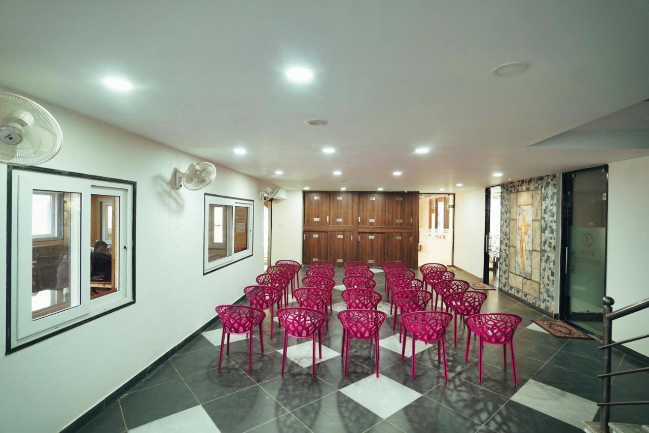 M Square Hotel Haydarabad Dış mekan fotoğraf