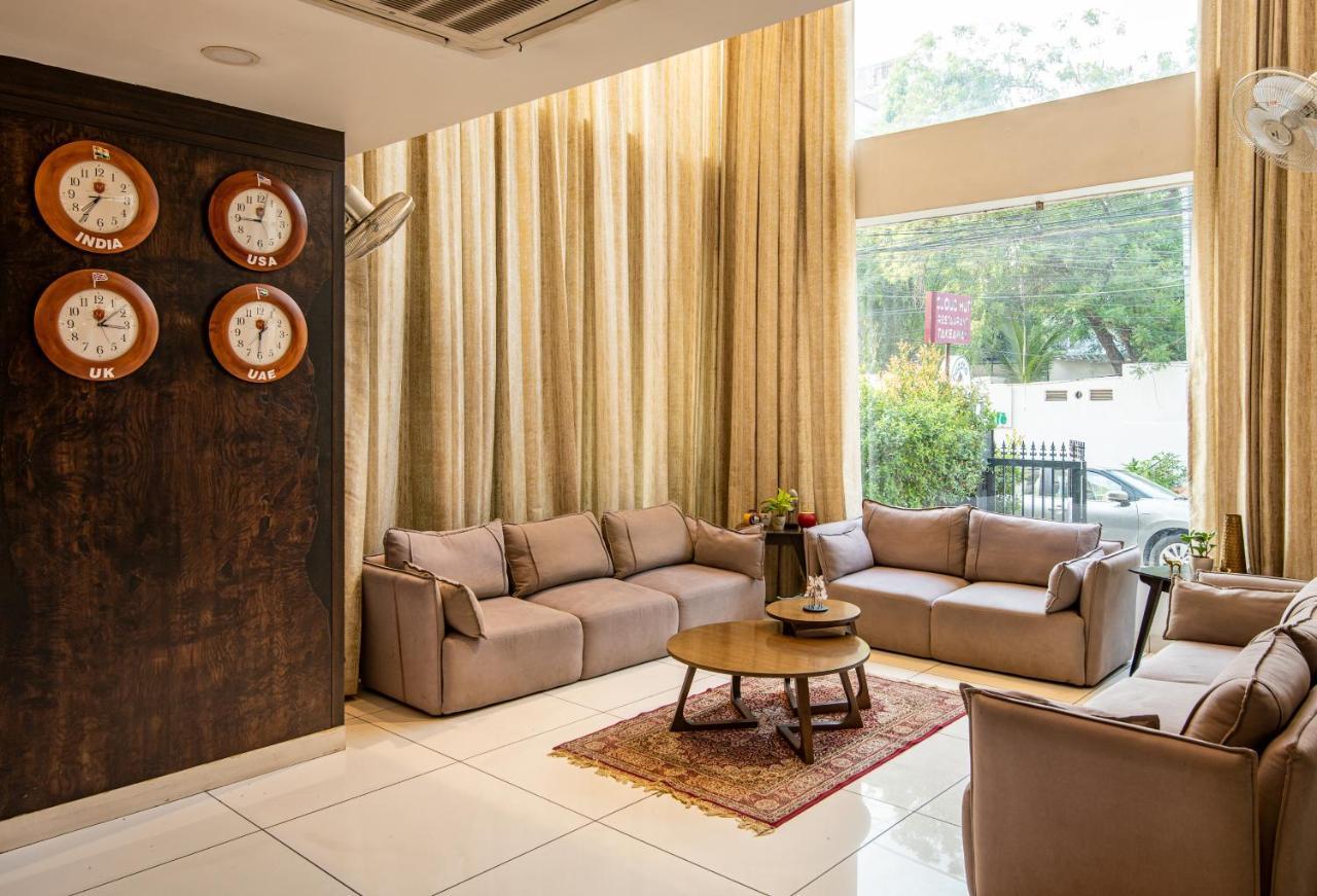 M Square Hotel Haydarabad Dış mekan fotoğraf
